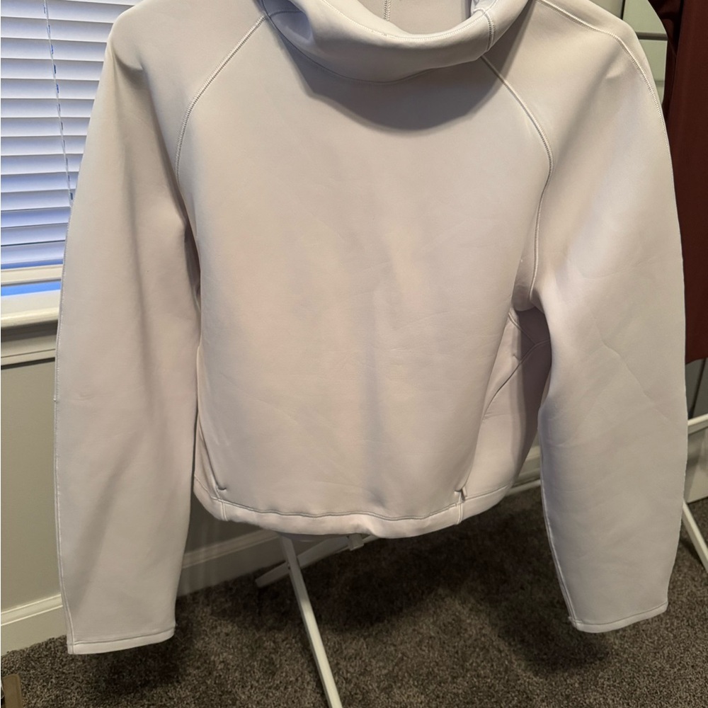 Lululemon Airwrap Pullover